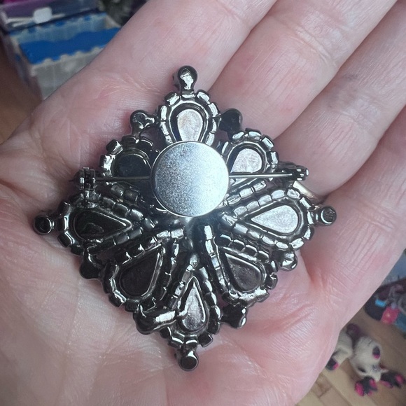 Vintage Pink and Red Crystal Brooch - Picture 3 of 3